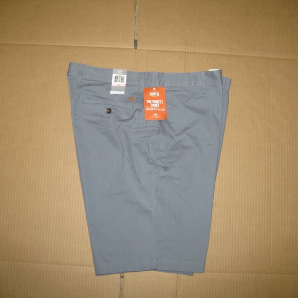 Docker Men's The Perfect Khaki Shorts  Waist: 40 - Picture 4 of 8